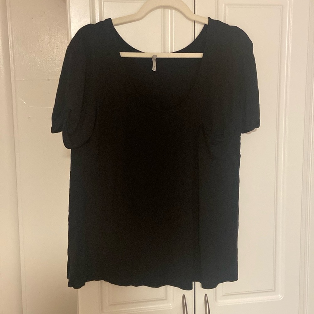 Buckle Stretchy Blouse